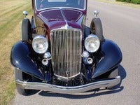 1933 Reo Royale, sedan, burgundy and black, 2.jpg